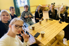 4A82FCA6-E316-4487-A7F6-6F2CD57B8C4A-1